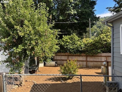 98825 Pleasant Hill Dr unit 30, Brookings, OR 97415 - photo 5