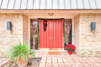 10934 Leaning Ash Ln, Houston, TX 77079 - photo 4