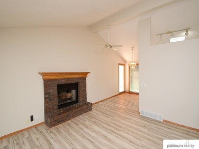 8211 Howell St, Omaha, NE 68122 - photo 7