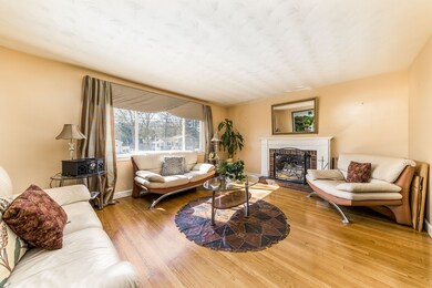 304 Pond St, Rockland, MA 02370 - photo 2