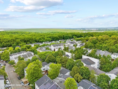 614 Aerial Woods