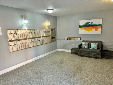 6960 20th Ave N unit 301, Saint Petersburg, FL 33710 - photo 3