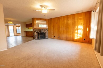 06_Living_Room_01