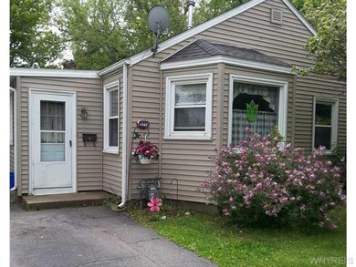 177 Oelkers St, North Tonawanda, NY 14120 - photo 2