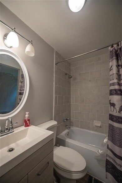 21 Big Bend Loop, Wilmington, VT 05363 - photo 6