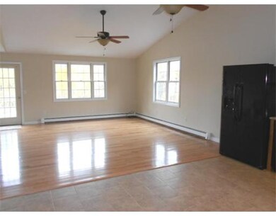 75 Elm St unit 75, Blackstone, MA 01504 - photo 4