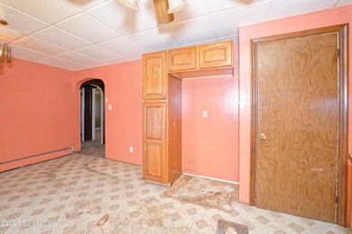 2 Kitchen 3