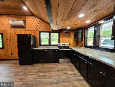 1411 Winchester Grade Rd, Berkeley Springs, WV 25411 - photo 6