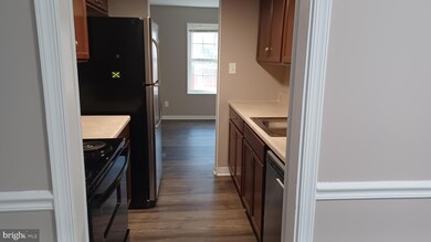 9112 Lambskin Ln, Columbia, MD 21045 - photo 2