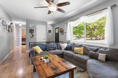 23-web-or-mls-858-w-24th-st