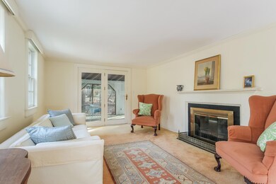 005-photo-living-room-6744750
