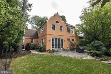 7123 Gordons Rd, Falls Church, VA 22043 - photo 4