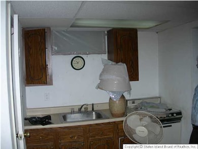 111 Egbert Ave, Staten Island, NY 10310 - photo 4