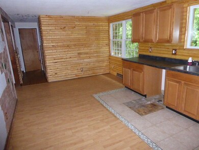 36 Melvin St, Chicopee, MA 01013 - photo 3