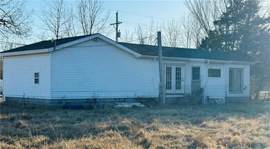 4401 Main St, Parsons, KS 67357 - photo 4