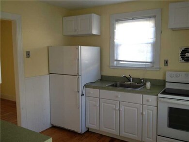 147 Mayfair Rd, Warwick, RI 02888 - photo 5