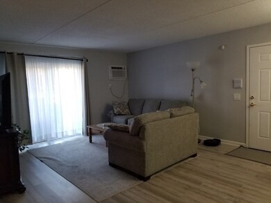 32 Maple Crest Cir unit B, Holyoke, MA 01040 - photo 4