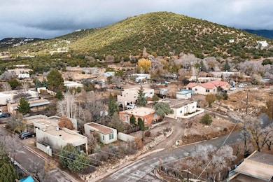 1295 Cerro Gordo Rd, Santa Fe, NM 87501 - photo 4