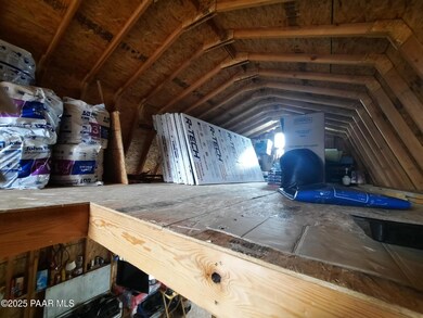 34343 W Chippewa Ln, Seligman, AZ 86337 - photo 7