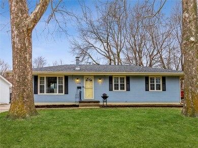 2924 Vine St, West Des Moines, IA 50265 - photo 3