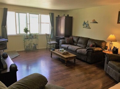 905 3rd St, Rogue River, OR 97537 - photo 2