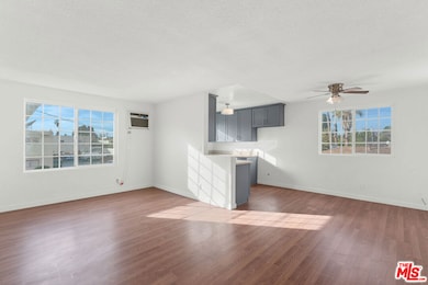 12325 Oxnard St unit 6, Los Angeles, CA 91606 - photo 2