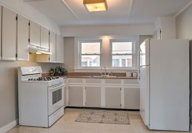 61 Howard St, Keene, NH 03431 - photo 6