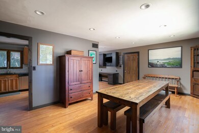 366 Sharon Rd, Hightstown, NJ 08520 - photo 5