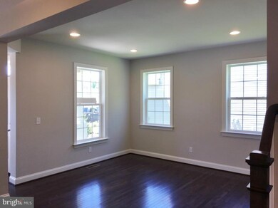 9404 Lomax Forest Dr unit 9, Manassas, VA 20112 - photo 3