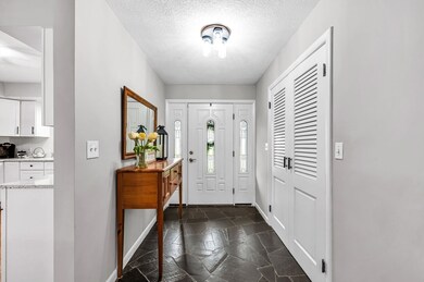 102 Primrose Dr, Longmeadow, MA 01106 - photo 4