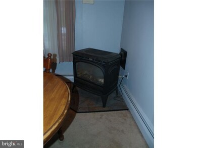 108 Fox St, Emmaus, PA 18049 - photo 4