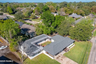 103 S Southlawn Dr, Lafayette, LA 70503 - photo 3