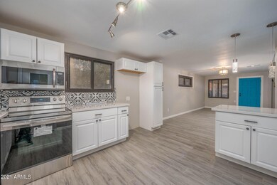 2205 W Sherman St, Phoenix, AZ 85009 - photo 6