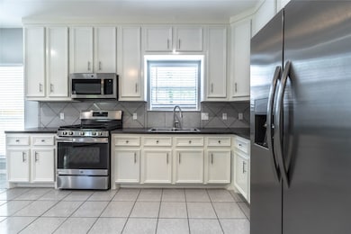 1122 Ryon St unit B, Houston, TX 77009 - photo 6