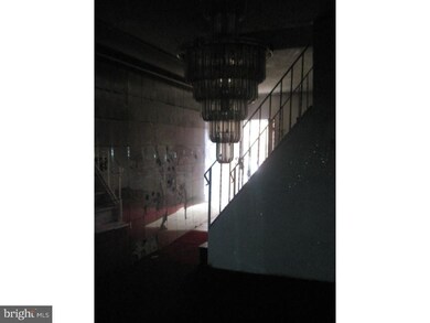 621 Pine St, Camden, NJ 08103 - photo 5