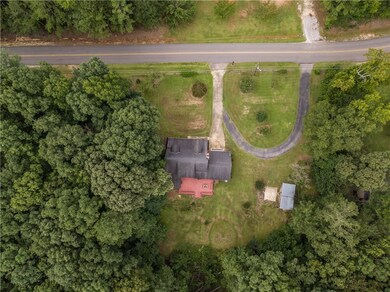 Large Driveway with ample parking