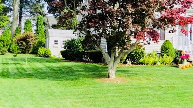 4 Matthew Dr, Warren, RI 02885 - photo 2