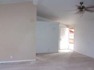 78 E. 4th St. South 015