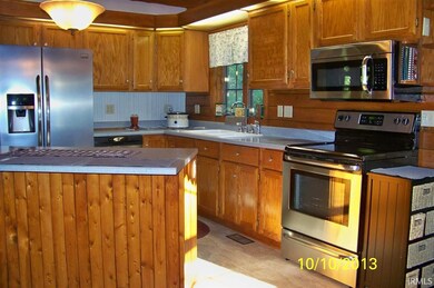 410 N Wabash Ave, La Fontaine, IN 46940 - photo 3