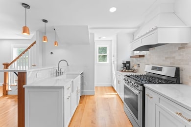 342 Franklin St, Framingham, MA 01702 - photo 5