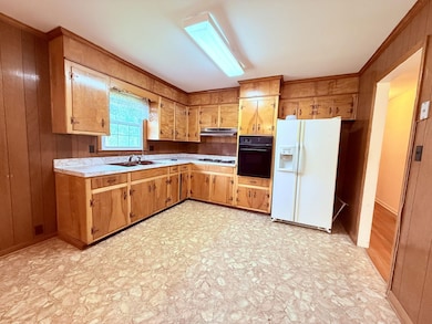 417 Shadowlawn St, McMinnville, TN 37110 - photo 4