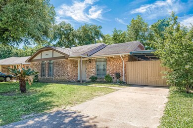 843 Marcolin St, Houston, TX 77088 - photo 4