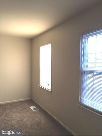 9511 Saluda Ct, Lorton, VA 22079 - photo 4