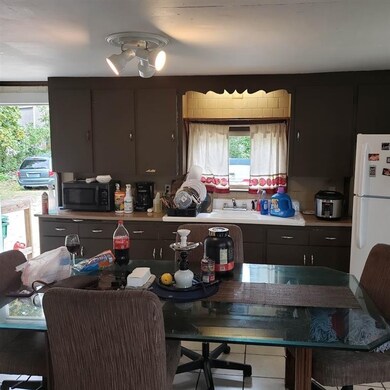 136 N Main St, Rochester, NH 03867 - photo 2