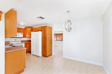 14_Kitchen_Dining1