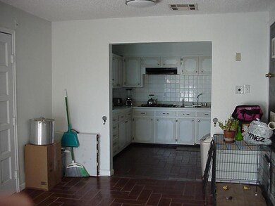 2311 Escarpa Dr, El Paso, TX 79935 - photo 3