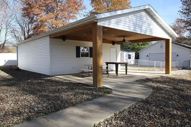 NEWER OUTBUILDING WITH COVERED PATIO