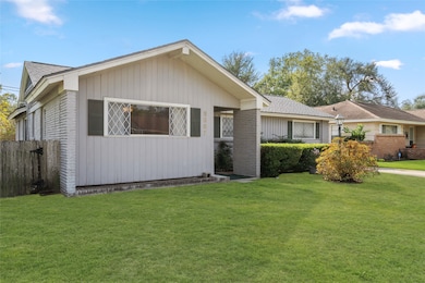 8607 Norton Dr, Houston, TX 77080 - photo 2