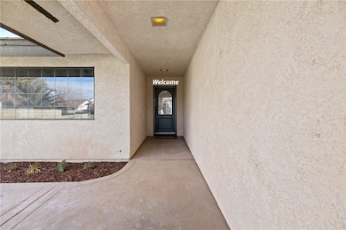 26335 Catamaran Ln, Helendale, CA 92342 - photo 3