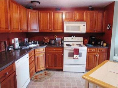 191 Bridle Cross Rd, Fitchburg, MA 01420 - photo 4